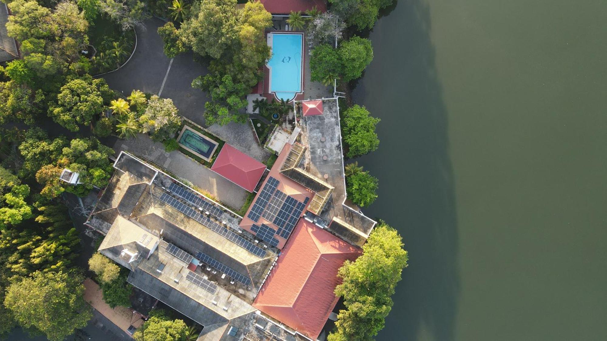 Centauria Lake Resort Embilipitiya Exterior foto